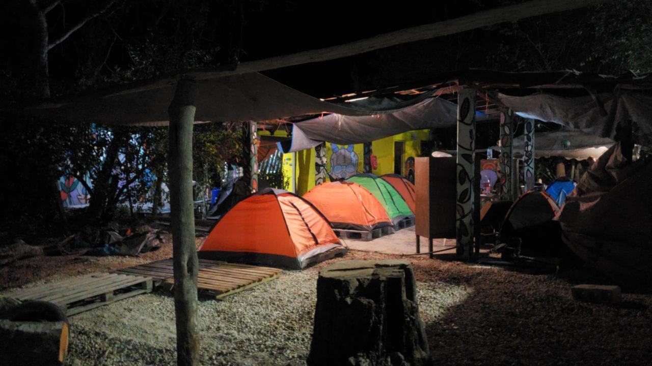 Hostal Y Camping Las G 巴卡拉尔 外观 照片